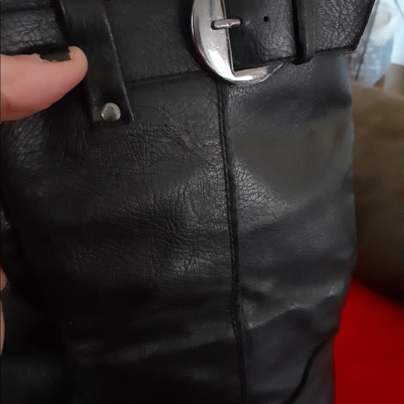 Boots - Picture 8 of 14